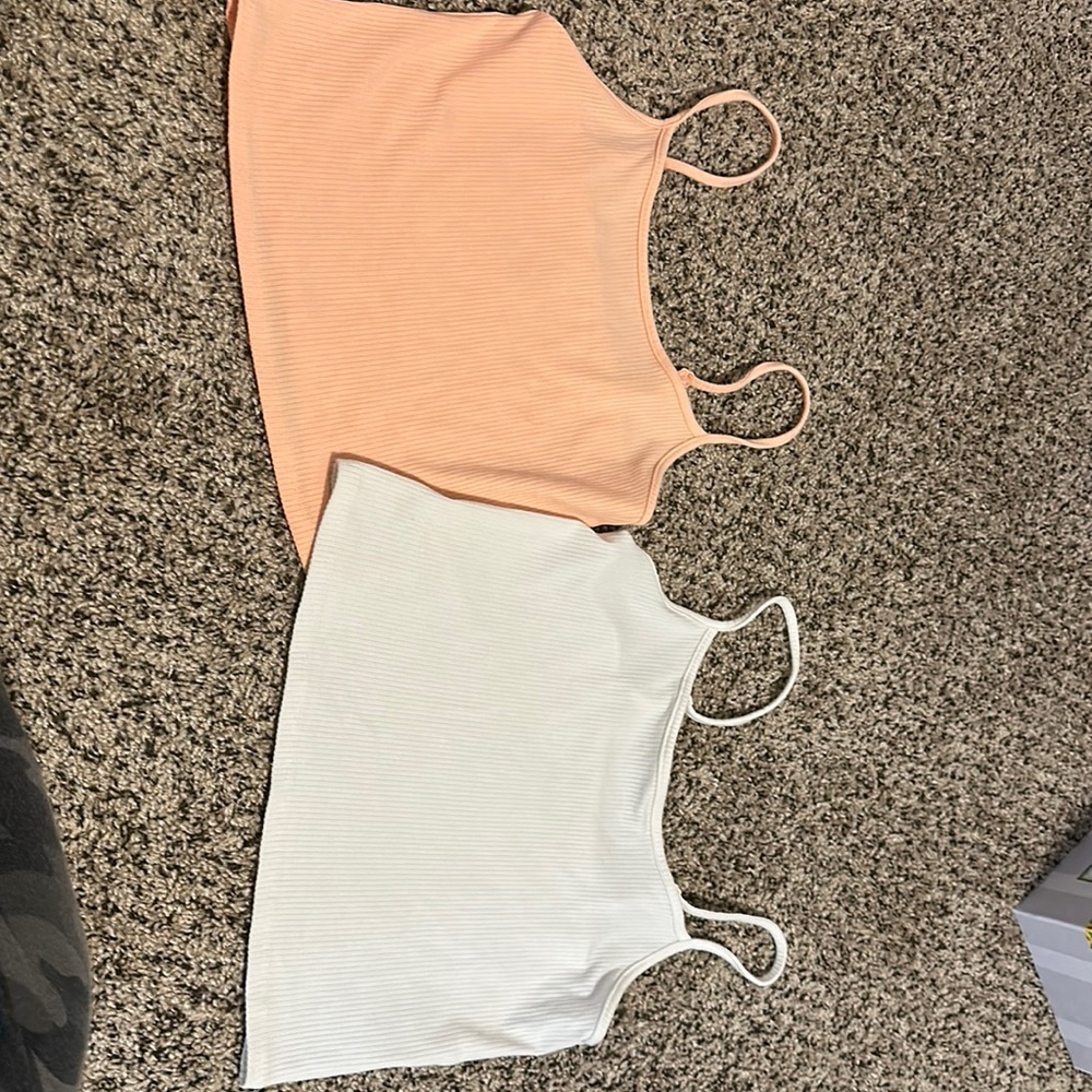 American Eagle cropped tanks